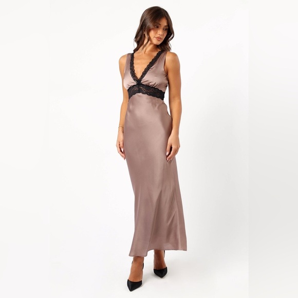 PETAL & PUP BRENNAN MAXI SLIP DRESS - MOCHA S B1135 - Picture 2 of 7
